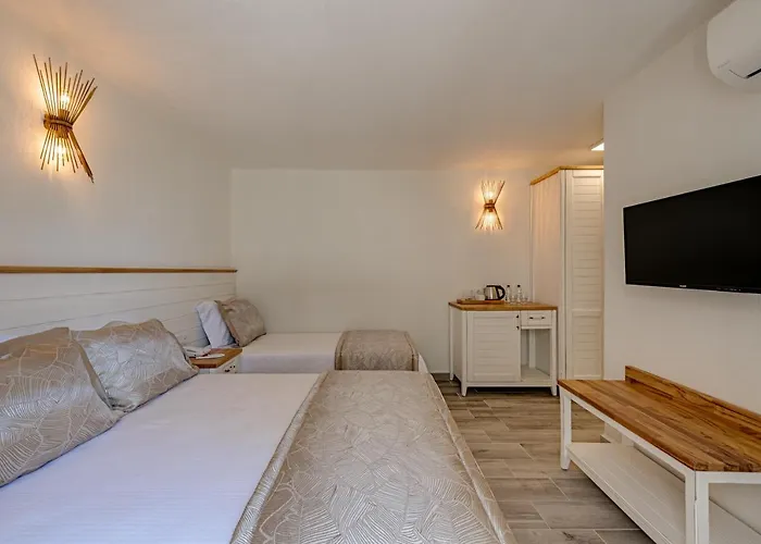 Atrium Tas 2* Çeşme