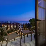 Hotel Atrium Taş Çeşme